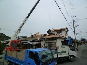 野地板上げ