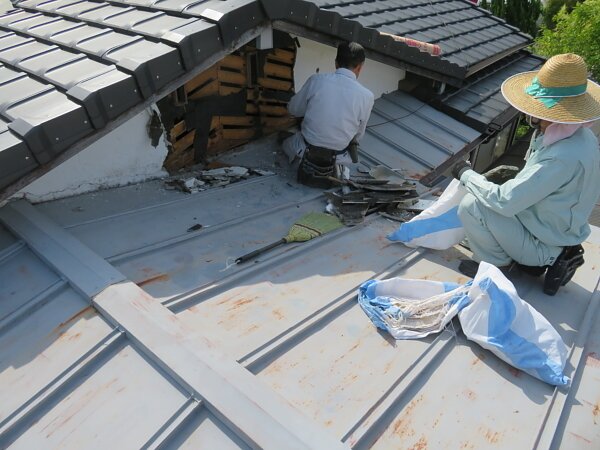 大牟田市手鎌において、屋根板金の葺き替え。の画像